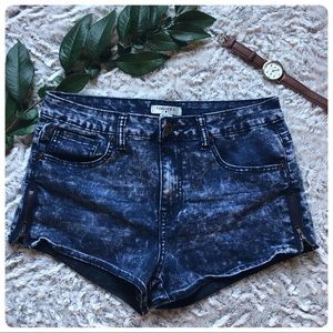 F21 Shorts with Zipper Detail
